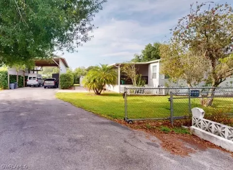 1425 SE Plum Dr, Arcadia, FL 34266