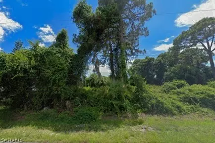 Nellie Ln, North Port, FL 34286