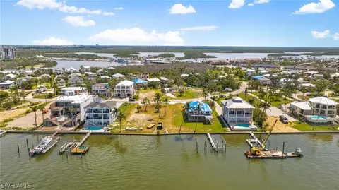 944 San Carlos Dr, Fort Myers Beach, FL 33931