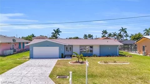 5230 Sarasota Ct, Cape Coral, FL 33904