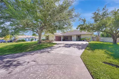 19831 Allaire Ln, Fort Myers, FL 33908