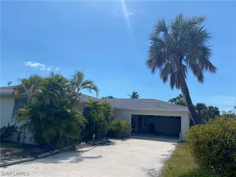 657 Cardium St, Sanibel, FL 33957