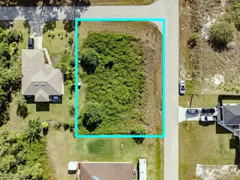 496-498 Loretta Ave S, Lehigh Acres, FL 33974