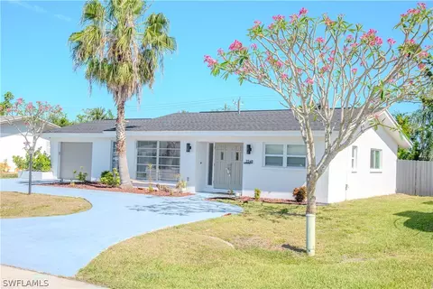 2249 Dover Ave, Fort Myers, FL 33907