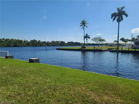 2192 Santiago Ave, Fort Myers, FL 33905