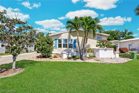 26192 Bonita Fairways Cir, Bonita Springs, FL 34135