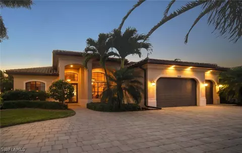 3612 Surfside Blvd, Cape Coral, FL 33914