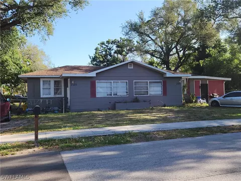 2105-2107 Franklin St, Fort Myers, FL 33901