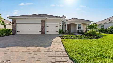 13705 Edgewater Trace Dr, Fort Myers, FL 33905