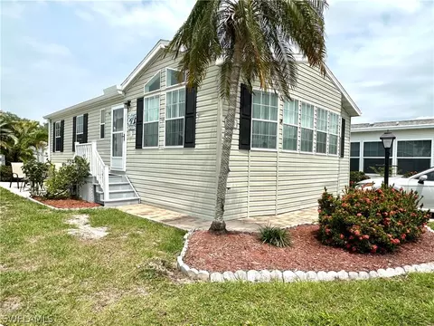 4570 Lafayette Ln E, Estero, FL 33928 photo 2