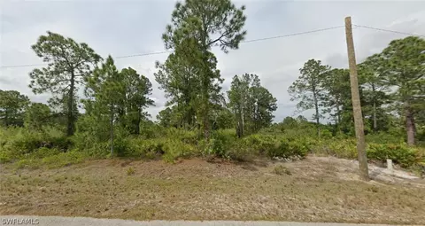 2512 43rd St W, Lehigh Acres, FL 33971