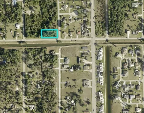 801 Gerald Ave, Lehigh Acres, FL 33936 photo 2