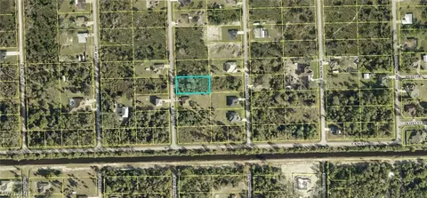 806 Maple Ave N, Lehigh Acres, FL 33972