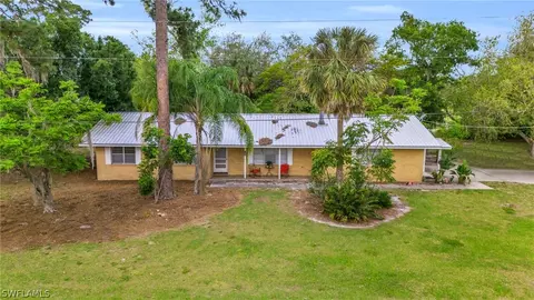 190 Citrus St, Labelle, FL 33935