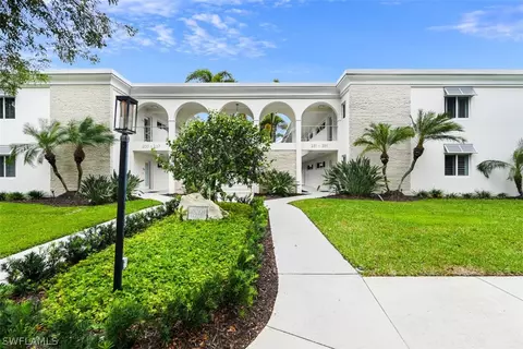 Exterior - 235 3rd Ave S, Naples, FL 34102 photo 2 of 3
