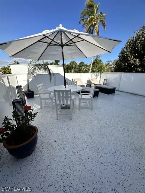 Exterior - 235 3rd Ave S, Naples, FL 34102 photo 3 of 3