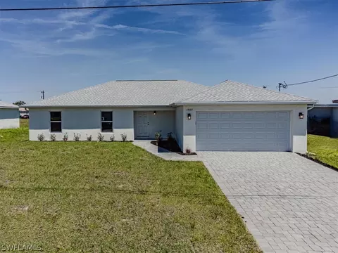 1505 NE 7th Pl, Cape Coral, FL 33909
