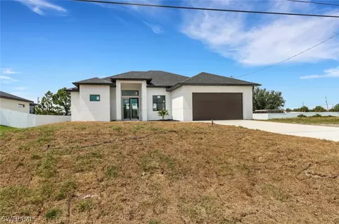 4102 23rd St SW, Lehigh Acres, FL 33976