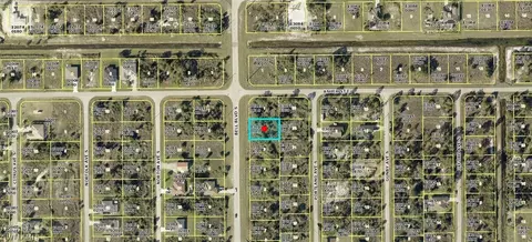 909 Bell Blvd S, Lehigh Acres, FL 33974