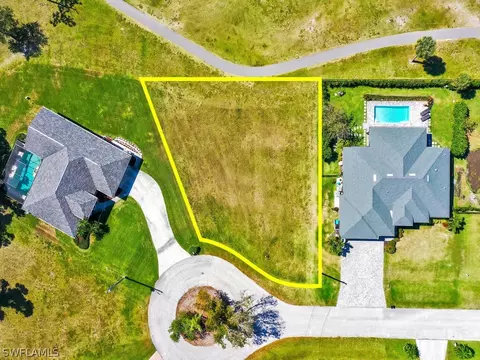 2906 NW 17th Ter, Cape Coral, FL 33993
