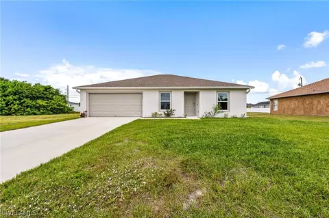 2734 NE 3rd Ave, Cape Coral, FL 33909