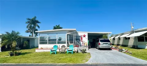 952 Days Ln, North Fort Myers, FL 33917