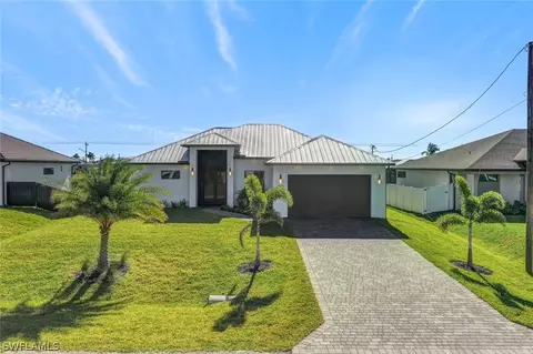 1523 NW 40th Pl, Cape Coral, FL 33993