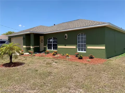 211 Mossrosse St, Fort Myers, FL 33913