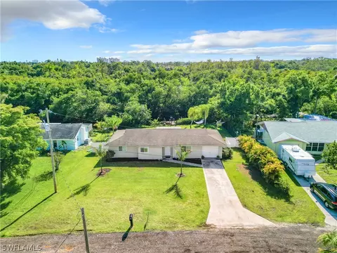 127 Dow Ln, North Fort Myers, FL 33917