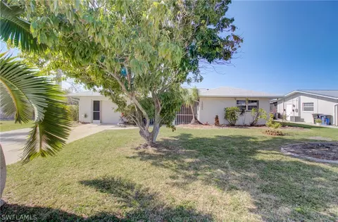 1685 Lakeside Ter, North Fort Myers, FL 33903
