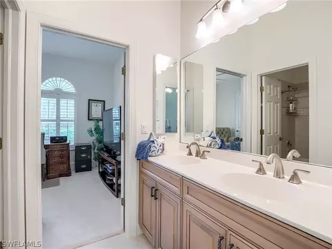 Bath - 16121 Parque Ln, Naples, FL 34110 photo 4 of 5
