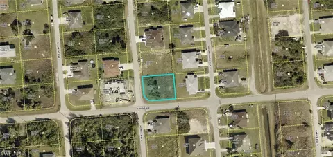 325-327 Homer Ave S, Lehigh Acres, FL 33973