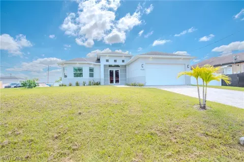 4601 Flora Ave S, Lehigh Acres, FL 33976