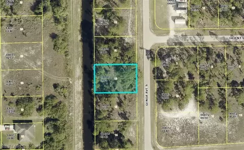 656 Genoa Ave S, Lehigh Acres, FL 33974