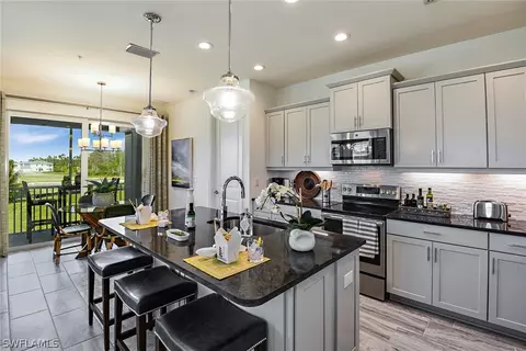 2646 Seychelles Dr #2708, Naples, FL 34112