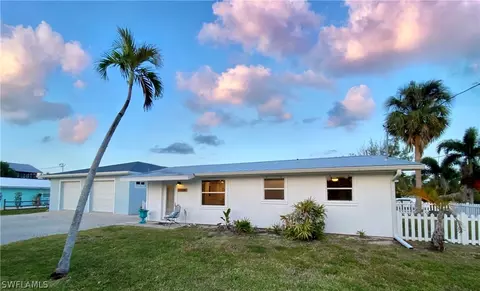 16262 Antigua Way, Bokeelia, FL 33922