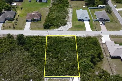 6012 Jane Ave N, Lehigh Acres, FL 33971