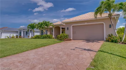 2123 SW 40th St, Cape Coral, FL 33914