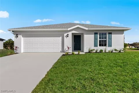 3515 72nd St W, Lehigh Acres, FL 33971