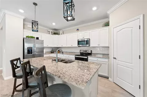 Kitchen - 19675 Beechcrest Pl, Estero, FL 33928 photo 2 of 5