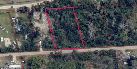 8351 Bartholomew Dr, North Fort Myers, FL 33917