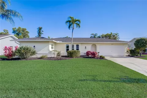 605 SE 28th Ter, Cape Coral, FL 33904