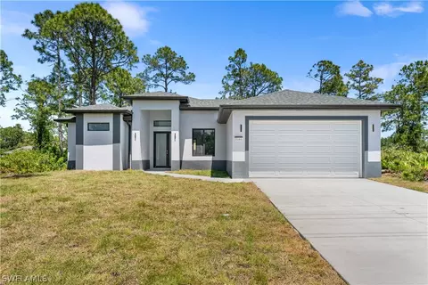 3161 Sunshine Blvd, Lehigh Acres, FL 33971