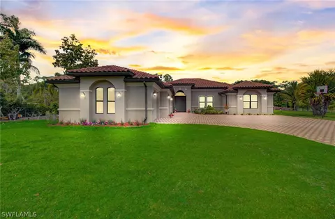 24200 Cock Robin Ln, Bonita Springs, FL 34135