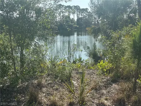 2122 NE 33rd Ln, Cape Coral, FL 33909