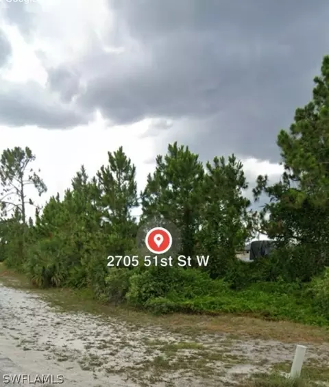 2705 51st St W, Lehigh Acres, FL 33971