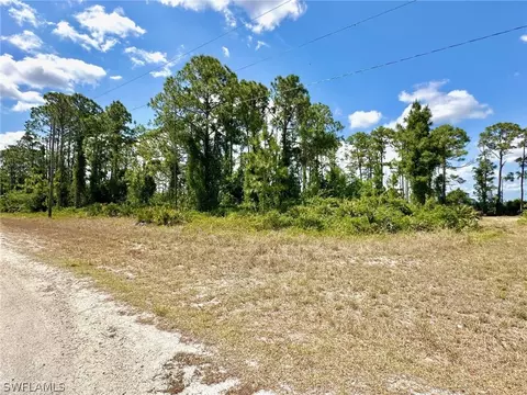 1801 Edison Ave, Lehigh Acres, FL 33972