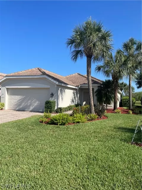 10005 Oakhurst Way, Fort Myers, FL 33913