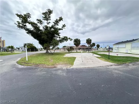 19681 H277 Summerlin Rd, Fort Myers, FL 33908