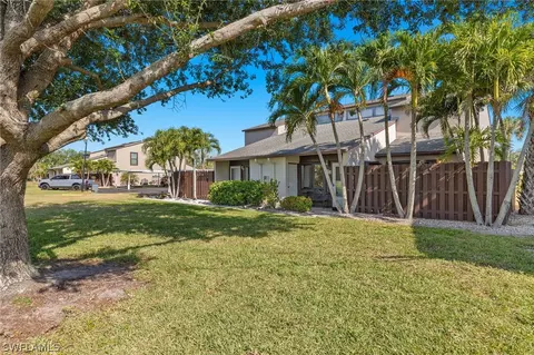 8975 Somerset Blvd, Fort Myers, FL 33919
